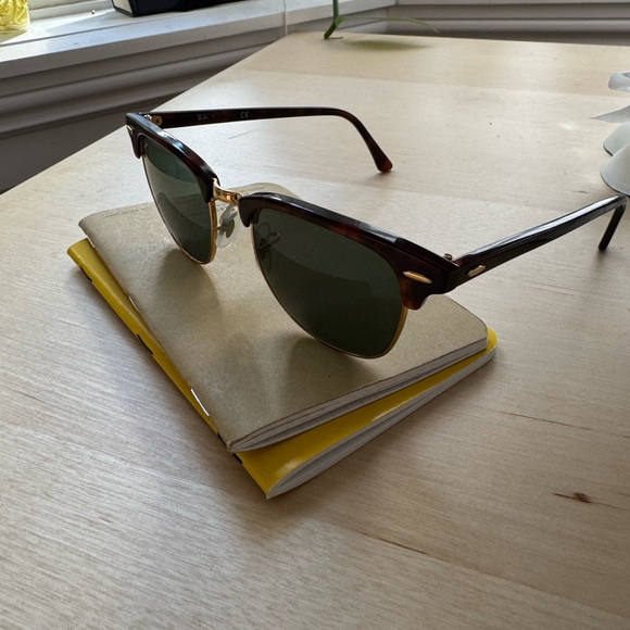 Clubmaster Classic Tortoise Sunglasses - Picture 5 of 7